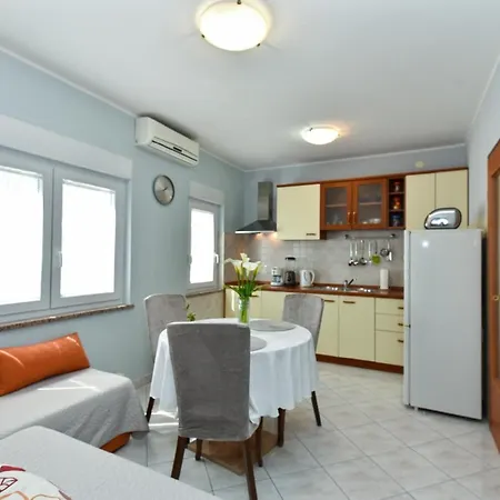 Fuer 3 Personen Ca 40 Qm In Pula, Istrien Istrische Riviera * Pula